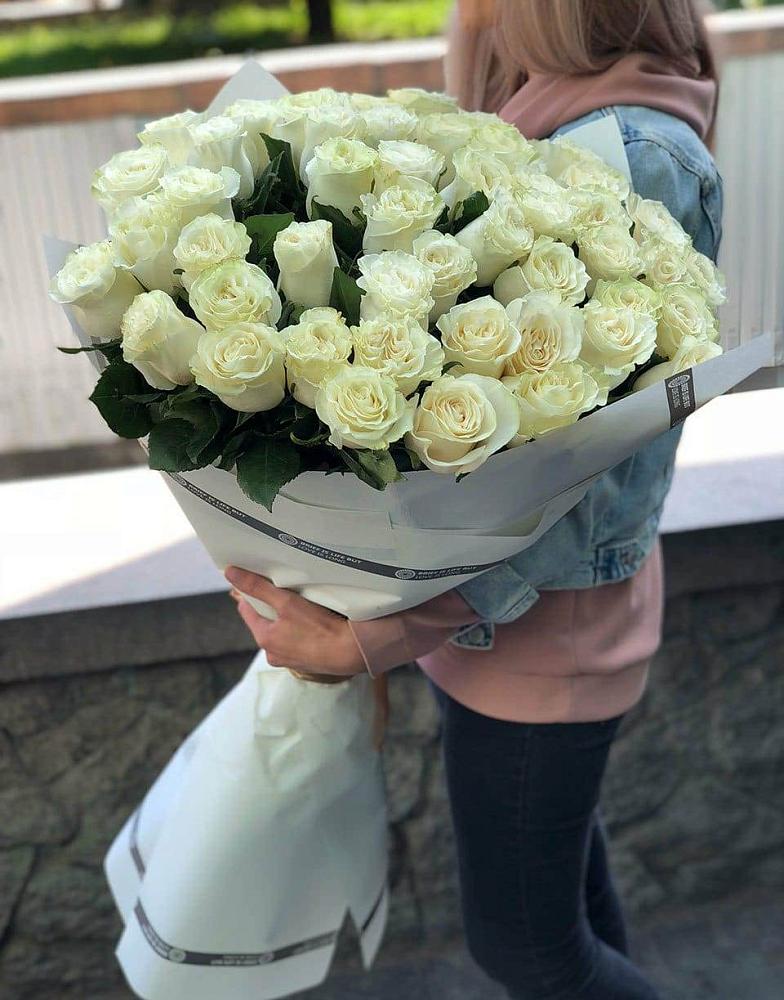 35 Белых роз в Мамайка Букет 35 Белых роз в Мамайка