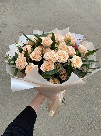 Букет Кремовые розы Латте в Мамайка
